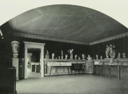 The plaster cast collection in the rooms of the Bauakademie (Academy of Architecture)